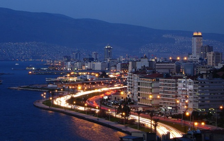 İzmir büyük bir kasaba
